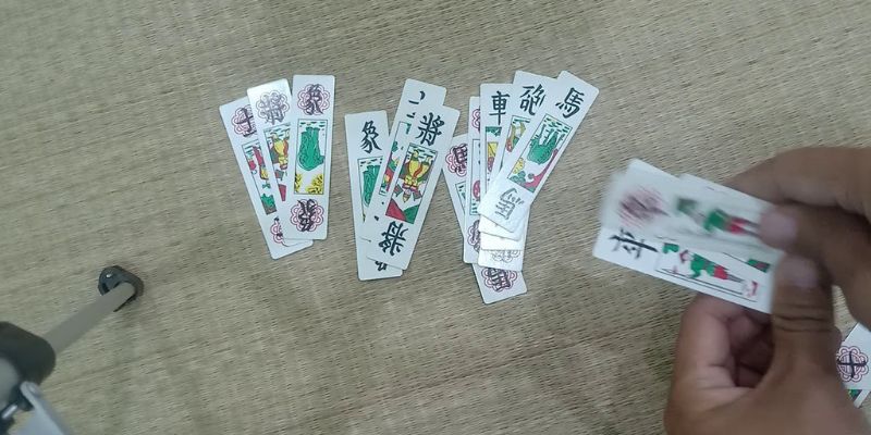 Cách Chơi Bài Tam Cúc - Kinh Nghiệm Chơi Siêu Hay Từ Cao Thủ Cách chơi bài tam cúc chia bài cho từng người chơi